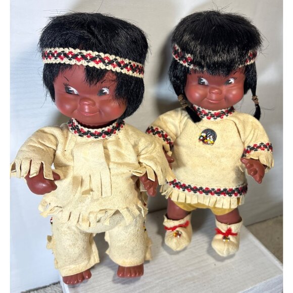 Vtg Regal Toys Native American Indian Dolls Suede Outfits Beaded Access '60s 12" - Picture 2 of 16
